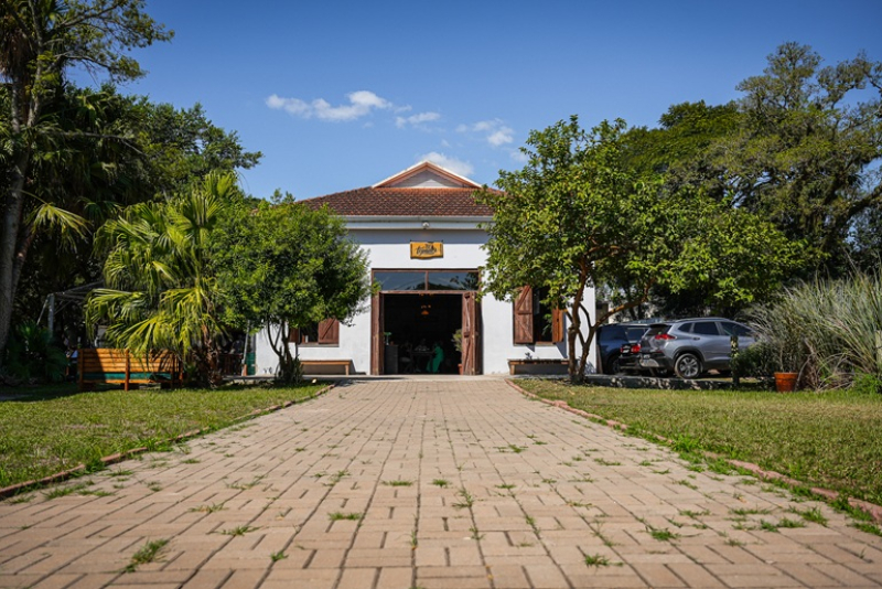 Rancho Tabacaray realiza último almoço de fogo de chão de 2025 em Porto Alegre