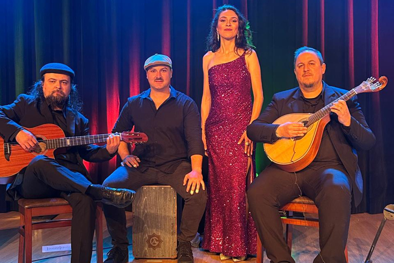 <br />
<b>Notice</b>:  Undefined variable: lnb in <b>/home/u642903088/domains/supertransado.com.br/public_html/site/app/views/artigo.php</b> on line <b>228</b><br />
<br />
<b>Notice</b>:  Trying to get property 'TITULO' of non-object in <b>/home/u642903088/domains/supertransado.com.br/public_html/site/app/views/artigo.php</b> on line <b>228</b><br />
