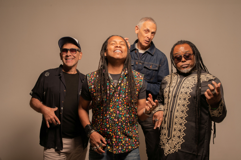 <br />
<b>Notice</b>:  Undefined variable: lnb in <b>/home/u642903088/domains/supertransado.com.br/public_html/site/app/views/artigo.php</b> on line <b>228</b><br />
<br />
<b>Notice</b>:  Trying to get property 'TITULO' of non-object in <b>/home/u642903088/domains/supertransado.com.br/public_html/site/app/views/artigo.php</b> on line <b>228</b><br />
