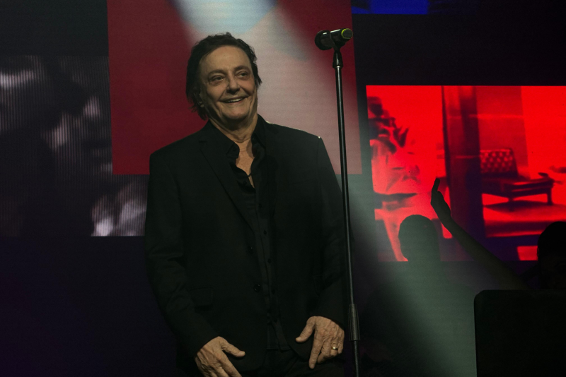 Fábio Jr. lota o Auditório Araújo Vianna e entrega noite de nostalgia, emoção e grandes clássicos em Porto Alegre