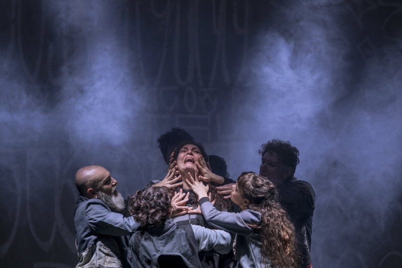 <br />
<b>Notice</b>:  Undefined variable: lnb in <b>/home/u642903088/domains/supertransado.com.br/public_html/site/app/views/artigo.php</b> on line <b>228</b><br />
<br />
<b>Notice</b>:  Trying to get property 'TITULO' of non-object in <b>/home/u642903088/domains/supertransado.com.br/public_html/site/app/views/artigo.php</b> on line <b>228</b><br />
