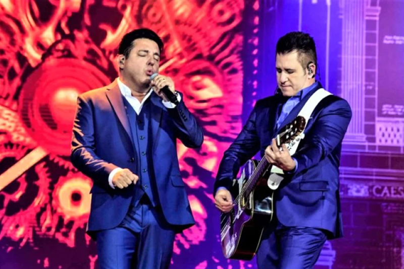 A dulpa Bruno & Marrone traz a Porto Alegre show especial no 'Dia dos Namorados' no Auditório Araújo Vianna