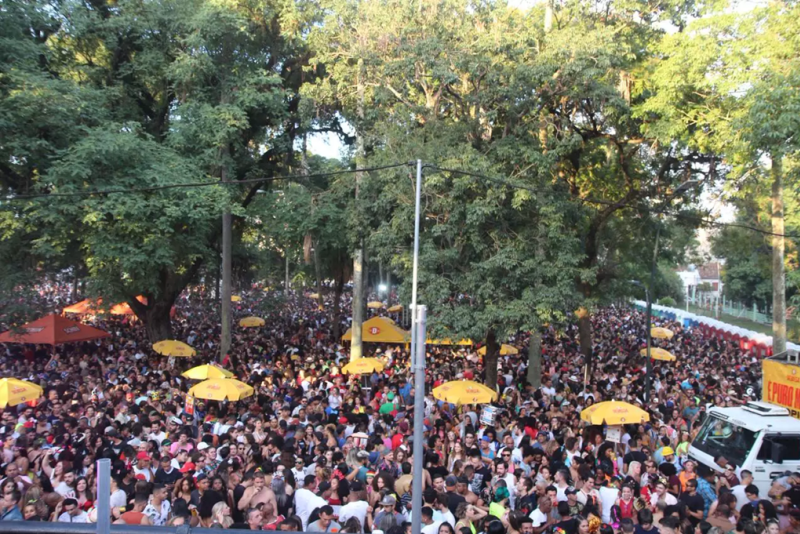 Preparados? Carnaval de rua de Porto Alegre acontece de 14 a 17 de fevereiro com blocos descentralizados e entrada gratuita 