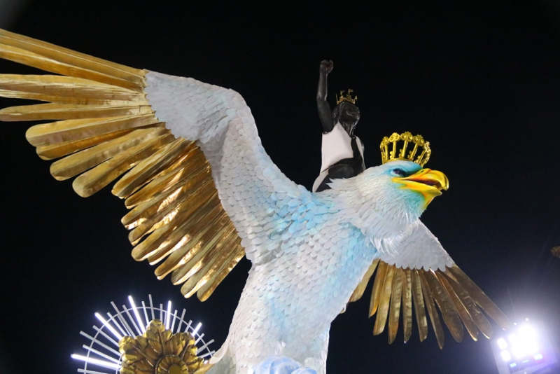 <br />
<b>Notice</b>:  Undefined variable: lnb in <b>/home/u642903088/domains/supertransado.com.br/public_html/site/app/views/artigo.php</b> on line <b>228</b><br />
<br />
<b>Notice</b>:  Trying to get property 'TITULO' of non-object in <b>/home/u642903088/domains/supertransado.com.br/public_html/site/app/views/artigo.php</b> on line <b>228</b><br />
