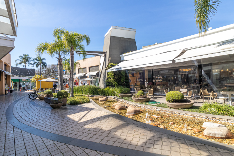 <br />
<b>Notice</b>:  Undefined variable: lnb in <b>/home/u642903088/domains/supertransado.com.br/public_html/site/app/views/artigo.php</b> on line <b>228</b><br />
<br />
<b>Notice</b>:  Trying to get property 'TITULO' of non-object in <b>/home/u642903088/domains/supertransado.com.br/public_html/site/app/views/artigo.php</b> on line <b>228</b><br />
