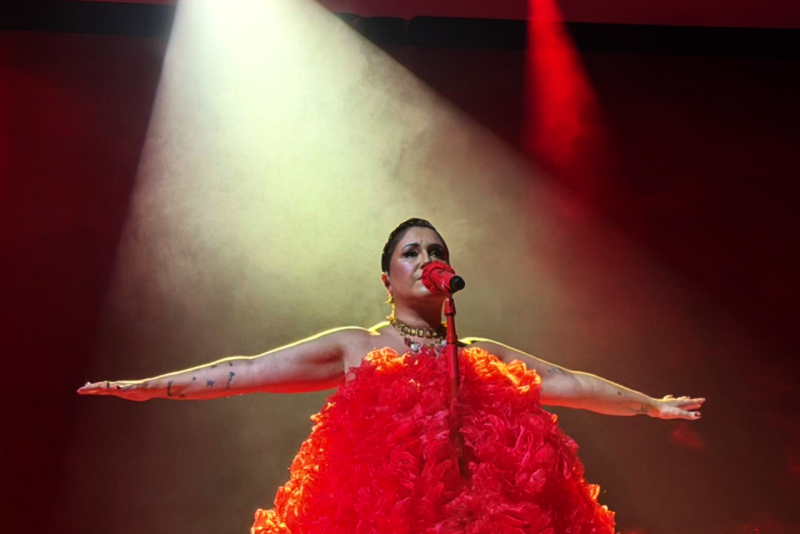 Entre emoção e memória, Maria Rita estreia 'Redescobrir Vol.2' em Porto Alegre e revisita a obra de Elis Regina