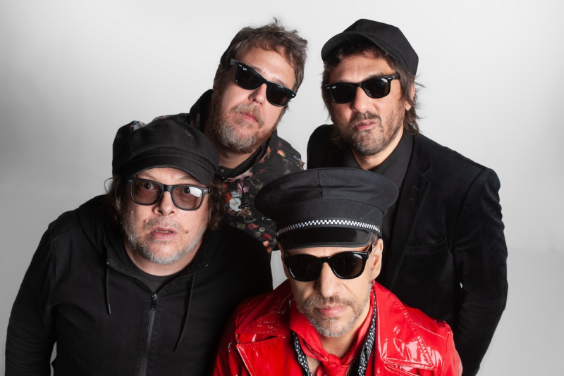 Cachorro Grande está oficialmente de volta! Apresentação em Porto Alegre traz novo álbum na integra e sucessos da carreira