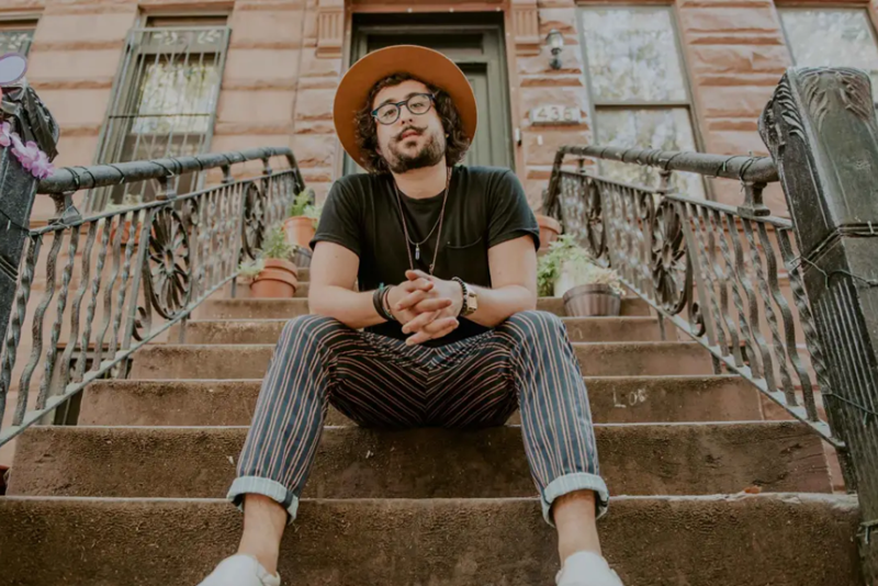 Zeeba apresenta em maio o show acústico 'Zeeba Atemporal' em Porto Alegre no Teatro CIEE-RS Banrisul 