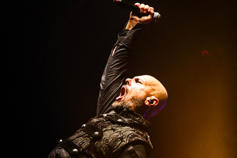 Roy Khan retorna ao Brasil em outubro com a turnê 'The Black Halo And Beyond' e shows em São Paulo e Porto Alegre