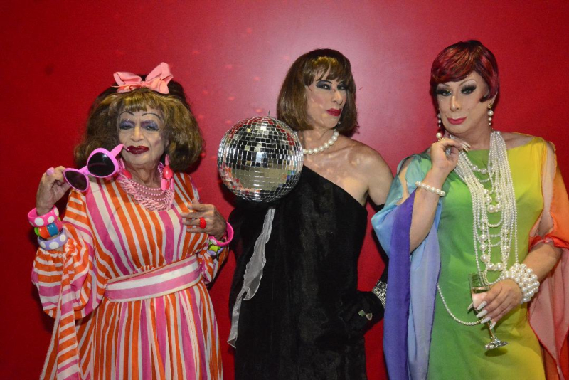 'Jurassic Queens' retorna aos palcos de Porto Alegre celebrando décadas de carreira de ícones da cena drag do sul do país