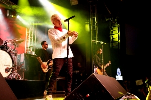 NX Zero faz show caloroso com clima de despedida em Porto Alegre