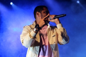 Criolo levá público ao delírio na terceira noite do Pepsi Twis Land 