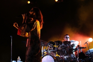 Thirty Seconds To Mars anima o público em show na capital gaúcha 